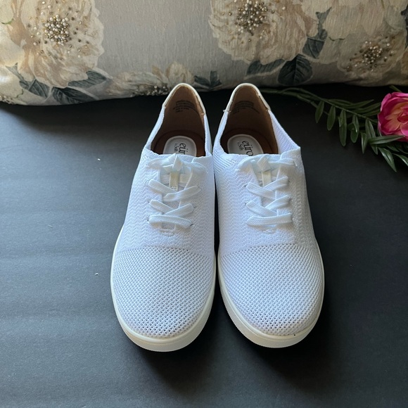 Euro soft by sofft Carolena white comfort sneakers size 8 - Picture 3 of 6